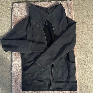 Lululemon fitted zip up. Perfect condition barely worn